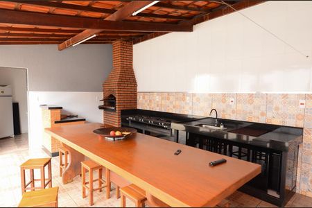 Casa à venda com 167m², 4 quartos e 2 vagas Casa à venda com 167m², 4 quartos e 2 vagasÁrea comum - Churrasqueira