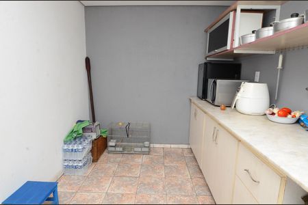 Casa à venda com 167m², 4 quartos e 2 vagas Casa à venda com 167m², 4 quartos e 2 vagasDispensa