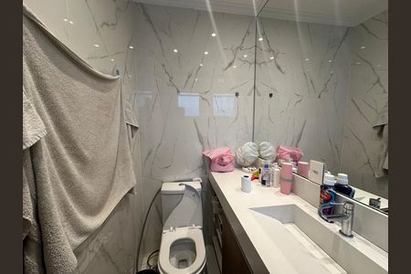 Casa de condomínio à venda com 147m², 3 quartos e 2 vagas Casa de condomínio à venda com 147m², 3 quartos e 2 vagasSuíte