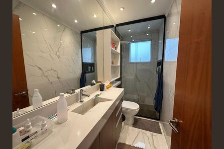 Casa de condomínio à venda com 147m², 3 quartos e 2 vagas Casa de condomínio à venda com 147m², 3 quartos e 2 vagasBanheiro