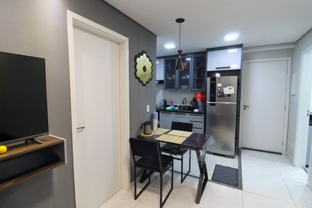 Apartamento à venda com 40m², 2 quartos e 1 vaga Apartamento à venda com 40m², 2 quartos e 1 vagaSala