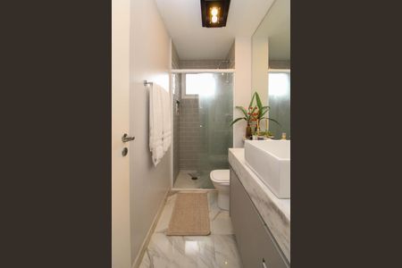 Apartamento à venda com 84m², 2 quartos e 2 vagas Apartamento à venda com 84m², 2 quartos e 2 vagasBanheiro Suíte