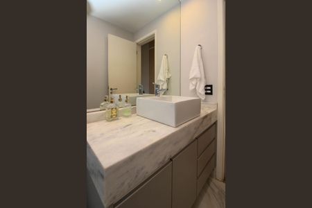 Apartamento à venda com 84m², 2 quartos e 2 vagas Apartamento à venda com 84m², 2 quartos e 2 vagasBanheiro Suíte