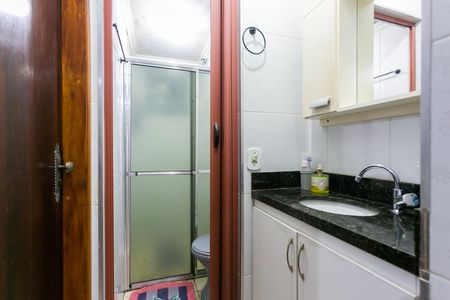 Apartamento para alugar com 48m², 2 quartos e 1 vaga Apartamento para alugar com 48m², 2 quartos e 1 vagaBanheiro - Lavatório
