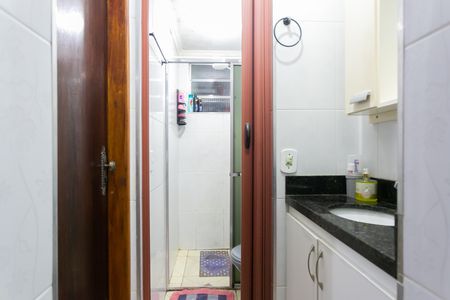 Apartamento para alugar com 48m², 2 quartos e 1 vaga Apartamento para alugar com 48m², 2 quartos e 1 vagaBanheiro - Lavatório