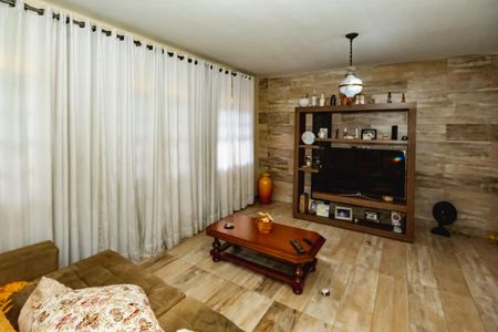 Casa à venda com 4 quartos, 350m² em Santa Amelia, Belo Horizonte