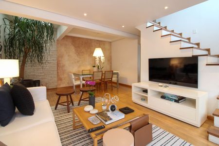 Sala Inferior  de casa à venda com 2 quartos, 172m² em Vila Progredior, São Paulo
