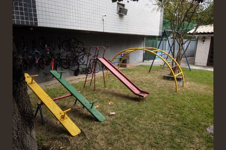 Apartamento à venda com 60m², 2 quartos e 1 vagaÁrea comum - Playground
