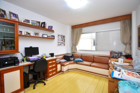 Apartamento à venda com 224m², 4 quartos e 2 vagas Apartamento à venda com 224m², 4 quartos e 2 vagasquarto 1