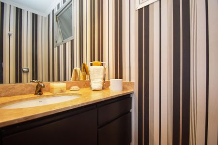 Apartamento à venda com 224m², 4 quartos e 2 vagas Apartamento à venda com 224m², 4 quartos e 2 vagaslavabo