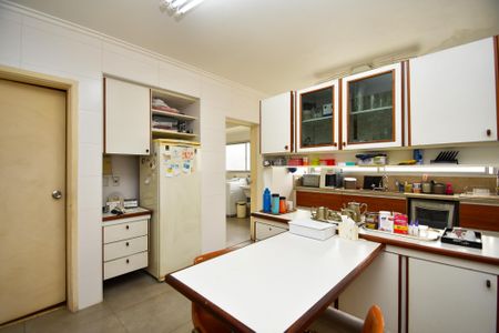 Apartamento à venda com 224m², 4 quartos e 2 vagas Apartamento à venda com 224m², 4 quartos e 2 vagascopa