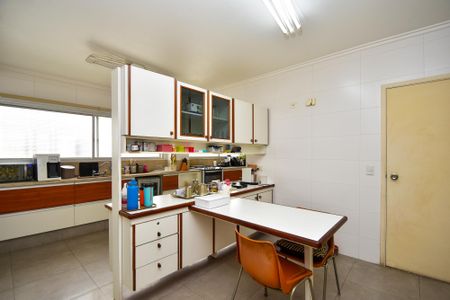 Apartamento à venda com 224m², 4 quartos e 2 vagas Apartamento à venda com 224m², 4 quartos e 2 vagascopa