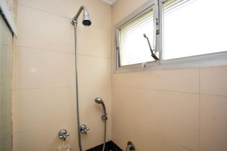 Apartamento à venda com 224m², 4 quartos e 2 vagas Apartamento à venda com 224m², 4 quartos e 2 vagasbanheiro