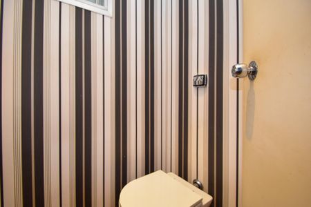 Apartamento à venda com 224m², 4 quartos e 2 vagas Apartamento à venda com 224m², 4 quartos e 2 vagaslavabo