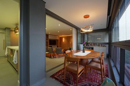 Apartamento para alugar com 140m², 3 quartos e 2 vagasVaranda