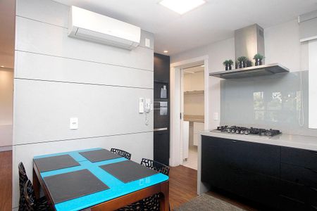 Apartamento para alugar com 137m², 3 quartos e 2 vagasCozinha