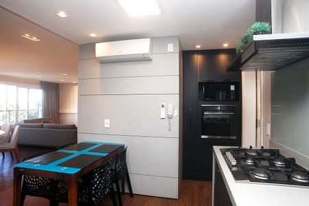 Apartamento para alugar com 137m², 3 quartos e 2 vagasCozinha