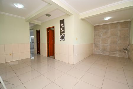 Sala de casa para alugar com 2 quartos, 115m² em Milanez, Contagem