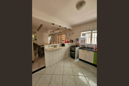 Foto 04 de casa à venda com 3 quartos, 225m² em Jardim Santo Antonio, São Paulo