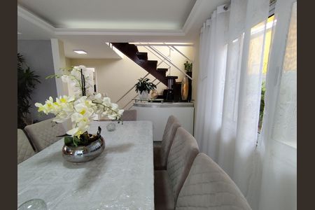 Casa para alugar com 300m², 3 quartos e 3 vagas Casa para alugar com 300m², 3 quartos e 3 vagasSala de Jantar