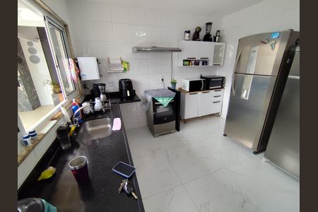 Cozinha de casa para alugar com 3 quartos, 300m² em Maravista, Niterói