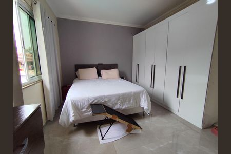 Casa para alugar com 300m², 3 quartos e 3 vagas Casa para alugar com 300m², 3 quartos e 3 vagasQuarto