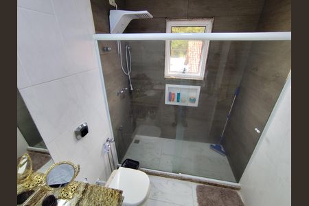 Casa para alugar com 300m², 3 quartos e 3 vagas Casa para alugar com 300m², 3 quartos e 3 vagasBanheiro