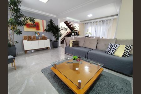 Sala de casa para alugar com 3 quartos, 300m² em Maravista, Niterói
