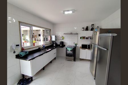 Cozinha de casa para alugar com 3 quartos, 300m² em Maravista, Niterói