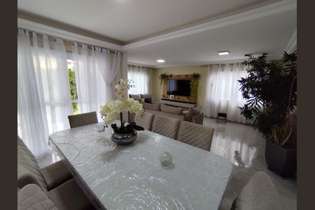 Casa para alugar com 300m², 3 quartos e 3 vagas Casa para alugar com 300m², 3 quartos e 3 vagasSala de Jantar