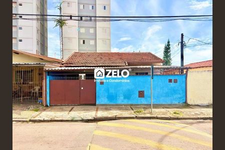 Casa à venda com 123m², 3 quartos e 3 vagasFoto 01