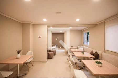 Apartamento à venda com 32m², 2 quartos e sem vaga Apartamento à venda com 32m², 2 quartos e sem vagaSalão de Festas