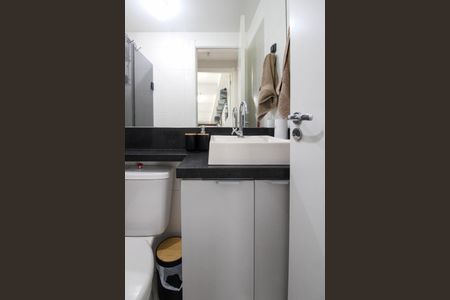 Apartamento à venda com 32m², 2 quartos e sem vaga Apartamento à venda com 32m², 2 quartos e sem vagaBanheiro