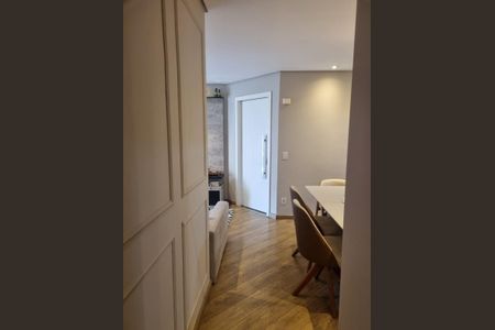 Apartamento à venda com 80m², 3 quartos e 2 vagas Apartamento à venda com 80m², 3 quartos e 2 vagasQuarto