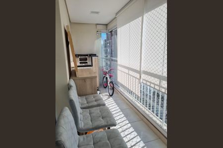 Apartamento à venda com 80m², 3 quartos e 2 vagas Apartamento à venda com 80m², 3 quartos e 2 vagasVaranda