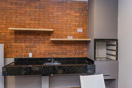 Apartamento à venda com 34m², 2 quartos e sem vaga Apartamento à venda com 34m², 2 quartos e sem vagaÁrea comum - Churrasqueira