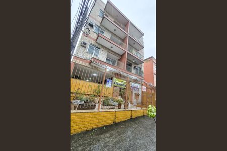 Apartamento à venda com 86m², 3 quartos e 2 vagas Apartamento à venda com 86m², 3 quartos e 2 vagasPrédio e Plaquinha