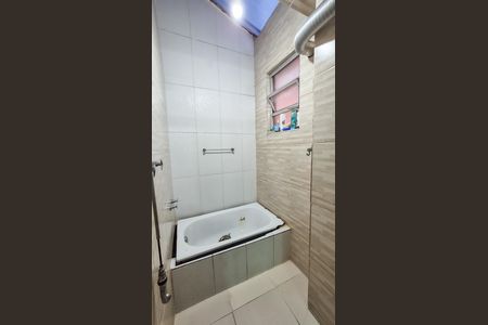 Apartamento à venda com 86m², 3 quartos e 2 vagas Apartamento à venda com 86m², 3 quartos e 2 vagasBanheiro Social