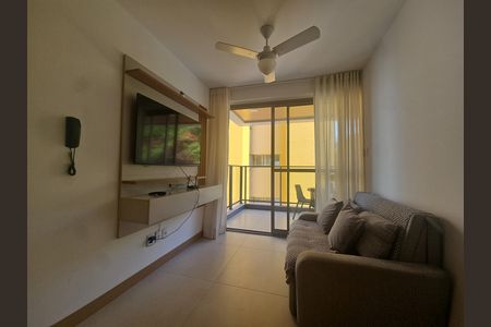 Sala de apartamento para alugar com 1 quarto, 37m² em Barra, Salvador