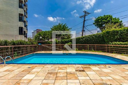 Apartamento para alugar com 137m², 3 quartos e 3 vagas Apartamento para alugar com 137m², 3 quartos e 3 vagasÁrea comum - Piscina
