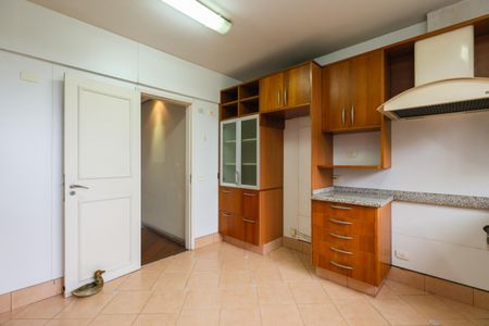 Apartamento para alugar com 137m², 3 quartos e 3 vagas Apartamento para alugar com 137m², 3 quartos e 3 vagasCozinha