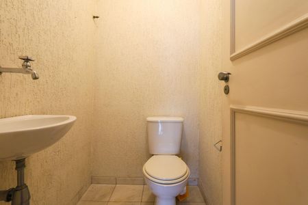 Apartamento para alugar com 137m², 3 quartos e 3 vagas Apartamento para alugar com 137m², 3 quartos e 3 vagasLavabo