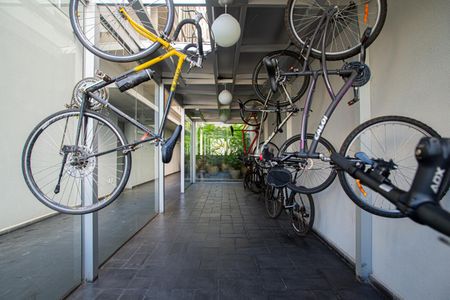 Apartamento à venda com 44m², 2 quartos e sem vaga Apartamento à venda com 44m², 2 quartos e sem vagaÁrea comum - Bicicletário