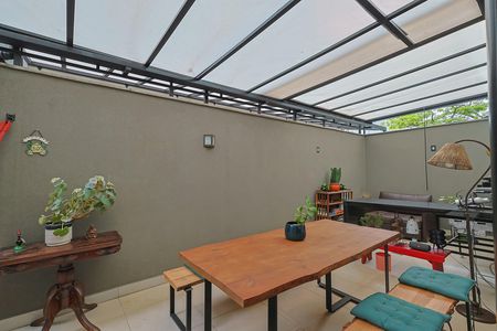 Apartamento à venda com 2 quartos, 150m² em Carmo, Belo Horizonte