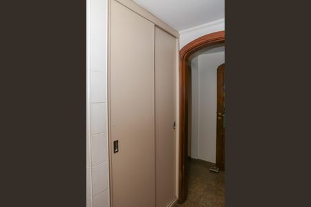 Apartamento à venda com 288m², 4 quartos e 4 vagasCozinha e Área de Serviço