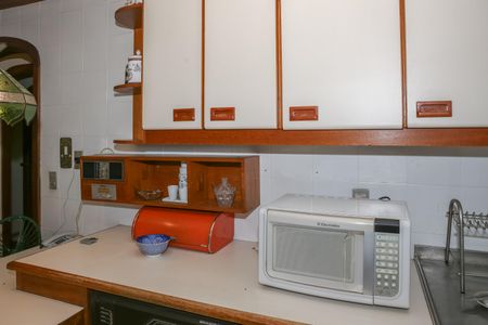 Apartamento à venda com 288m², 4 quartos e 4 vagasCozinha e Área de Serviço