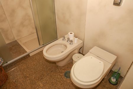 Apartamento à venda com 288m², 4 quartos e 4 vagasBanheiro Social