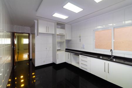 Casa para alugar com 196m², 5 quartos e 4 vagasCozinha