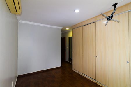 Casa para alugar com 196m², 5 quartos e 4 vagasSuíte 1