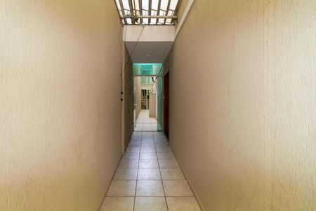 Casa para alugar com 196m², 5 quartos e 4 vagasCorredor Externo